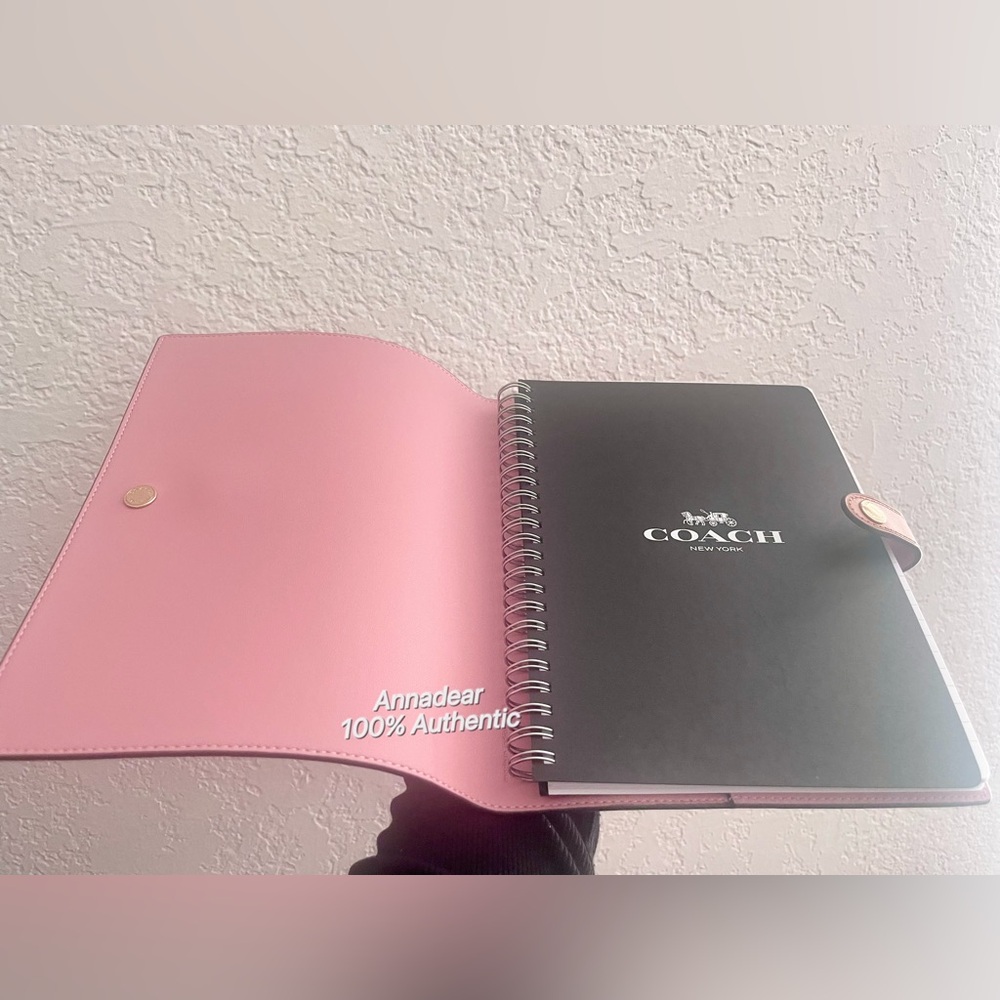 COACH Powder Pink Notebook in Signature Canvas NWT - Picture 6 of 6